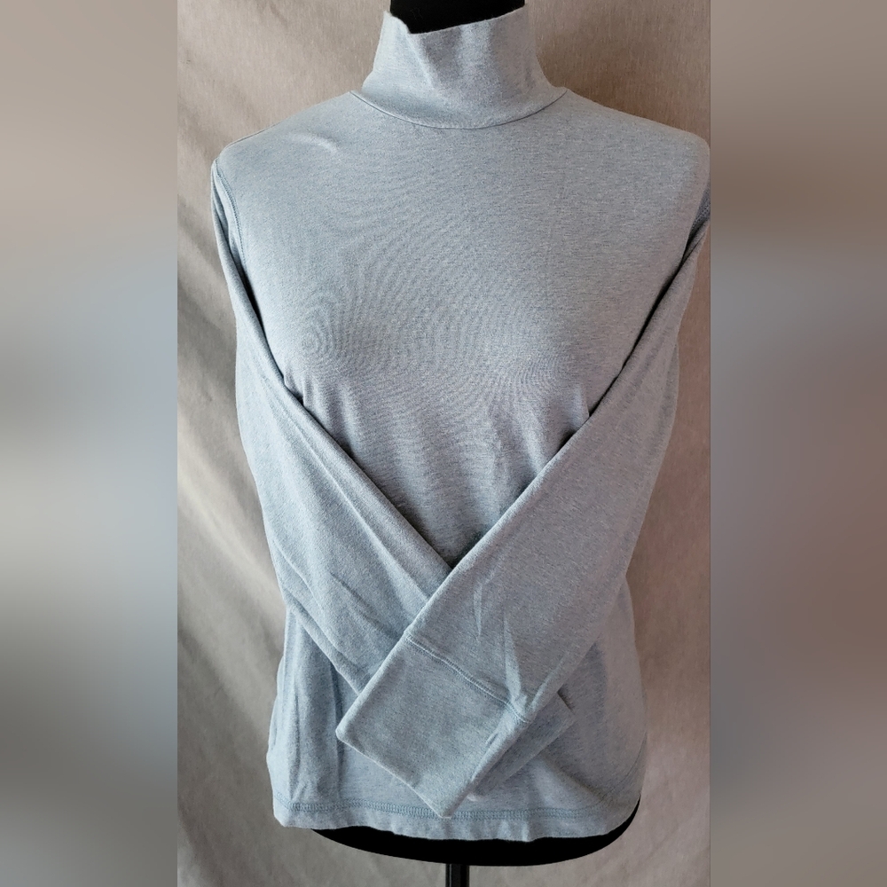 2 - Columbia Long Sleeve Mock Turtle Neck Tops 1 - Blue 1 - Red